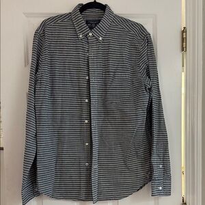 American Eagle Outfitters Men's Navy Striped Button-Down Shirt